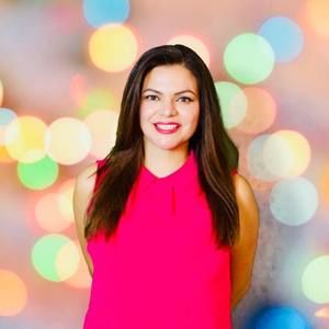 Meet your Posher, Leonor